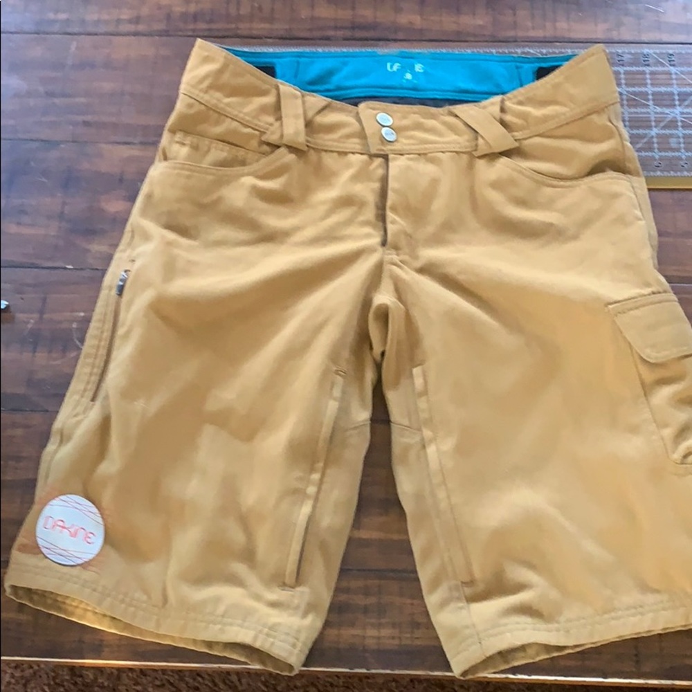 Dakine mountain bike shorts
